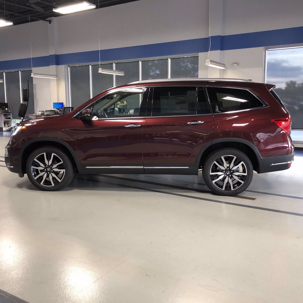 new 2021 honda pilot touring 7passenger sport utility